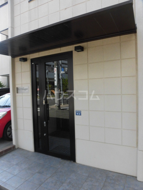 25/30 エントランス