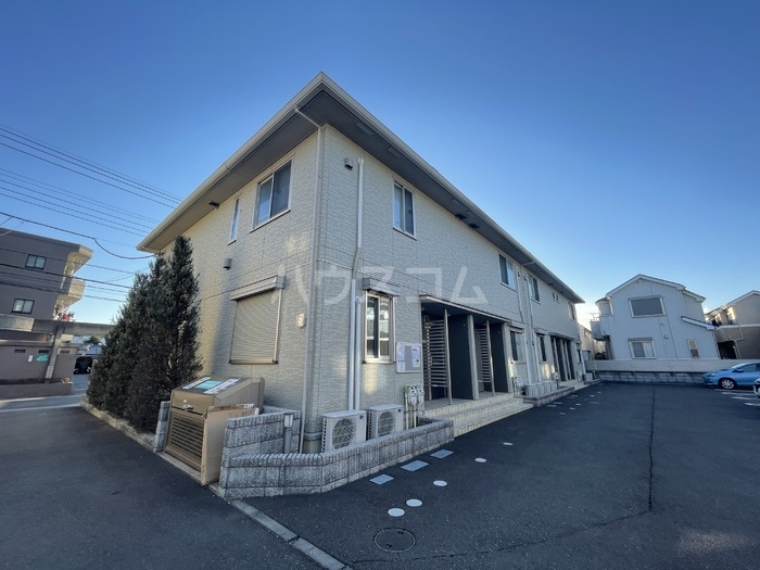 15/23 エントランス