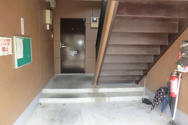 18/20 エントランス