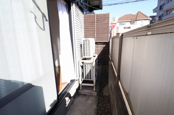 18/28 バルコニー