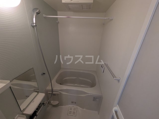 13/30 浴室