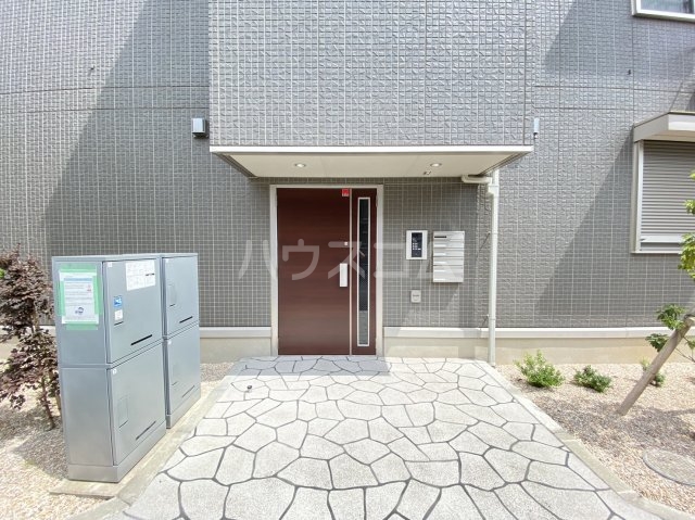22/30 エントランス