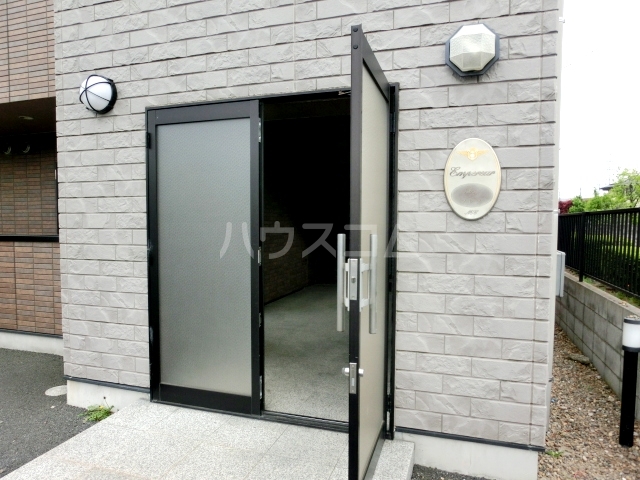 2/4 エントランス