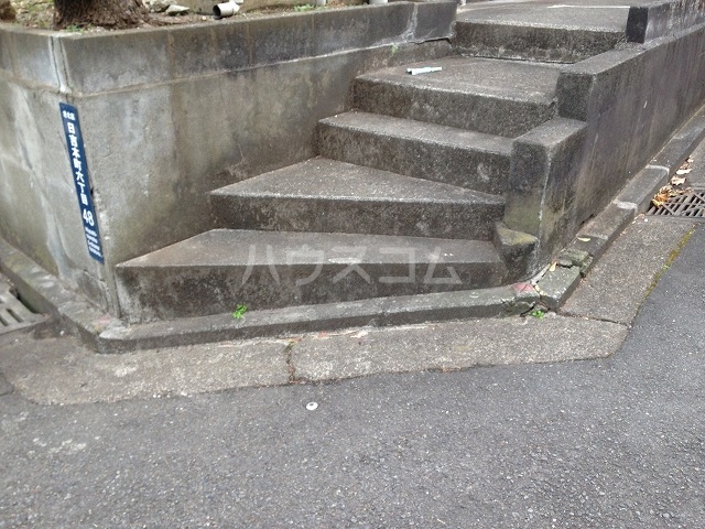 16/24 エントランス