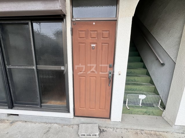 21/30 エントランス