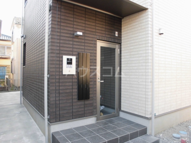 17/25 エントランス