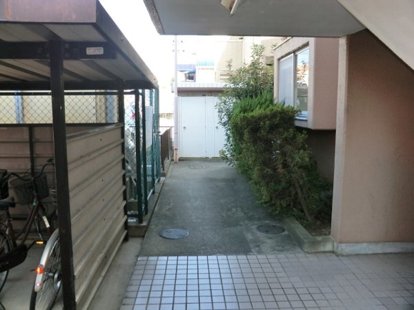 2/3 エントランス