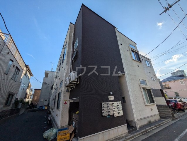 20/30 エントランス