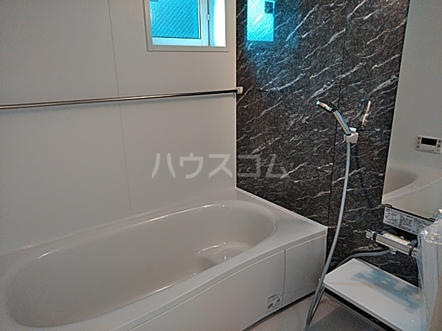 24/30 エントランス