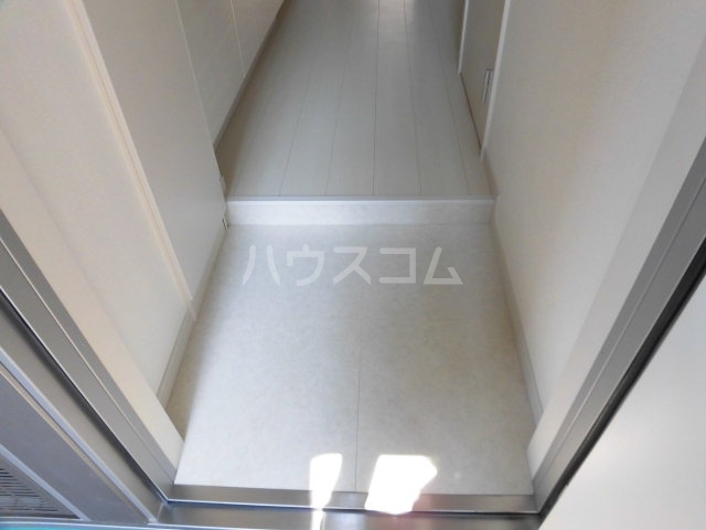 13/30 玄関
