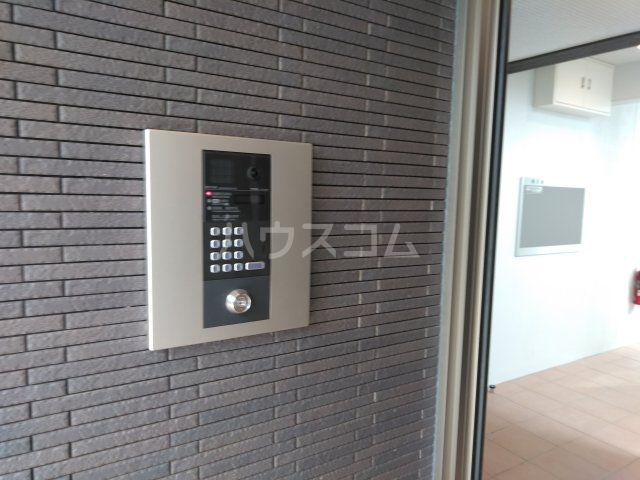 17/25 エントランス