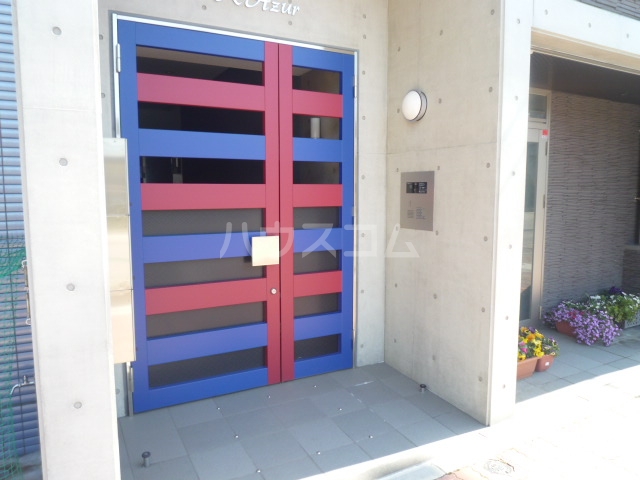 22/29 エントランス