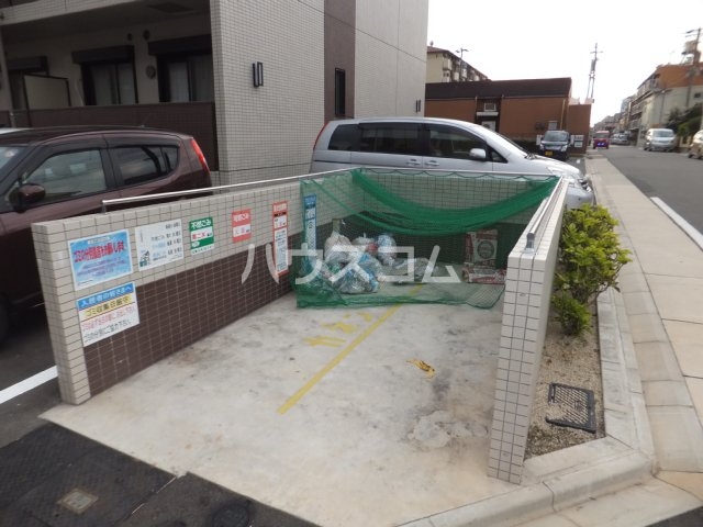 20/28 駐車場