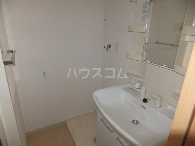 13/30 洗面