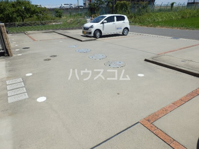 16/22 駐車場