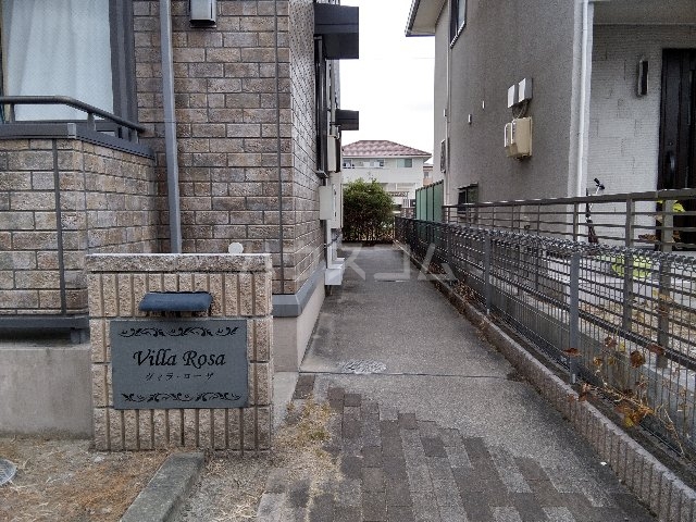 17/26 エントランス