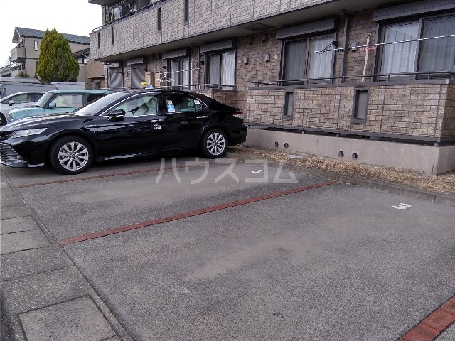 18/26 駐車場