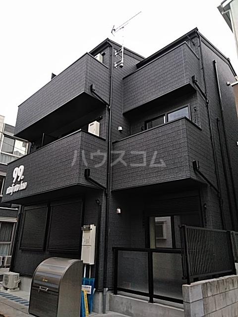 2/30 外観
