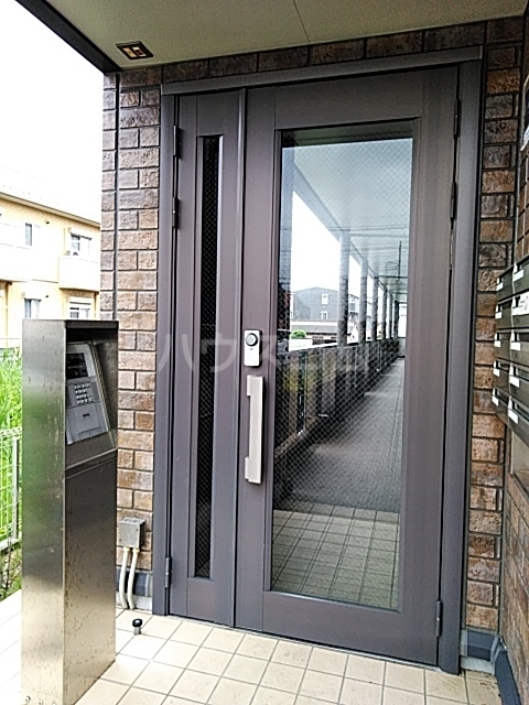 2/4 エントランス