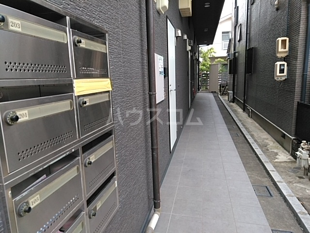 21/28 エントランス