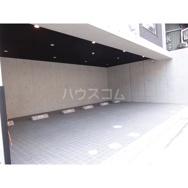 2/7 駐車場