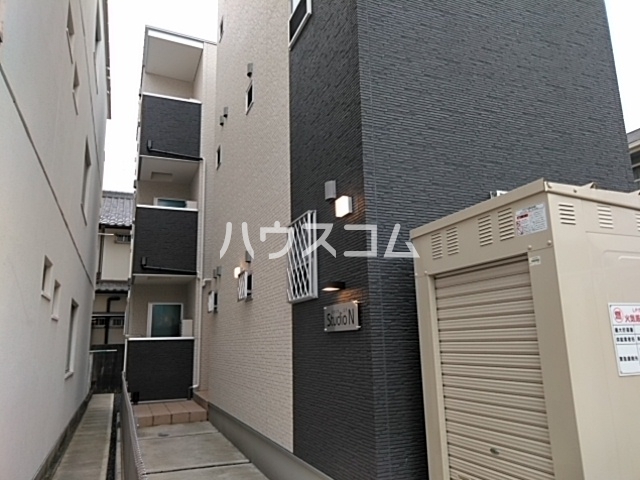 16/26 エントランス