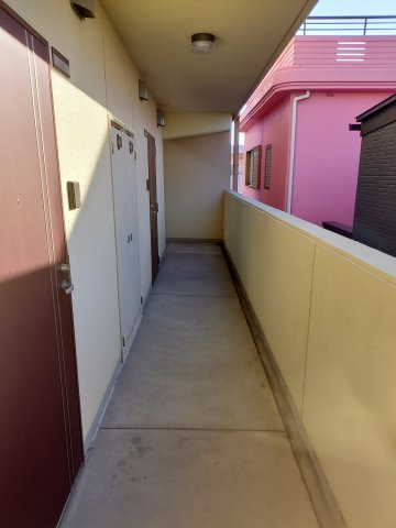 22/30 エントランス