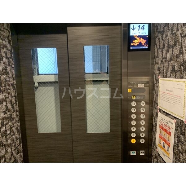 3/7 エントランス