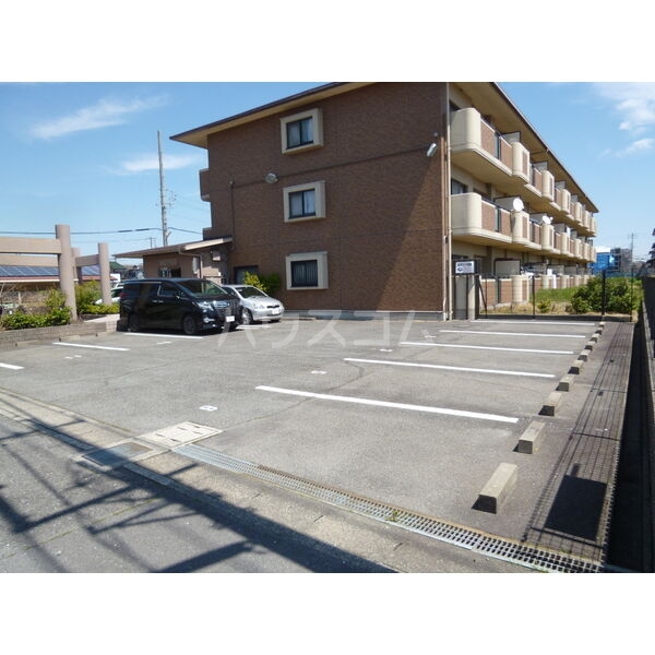 16/24 駐車場
