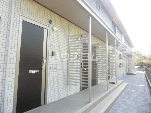 22/30 エントランス