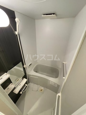 13/30 浴室