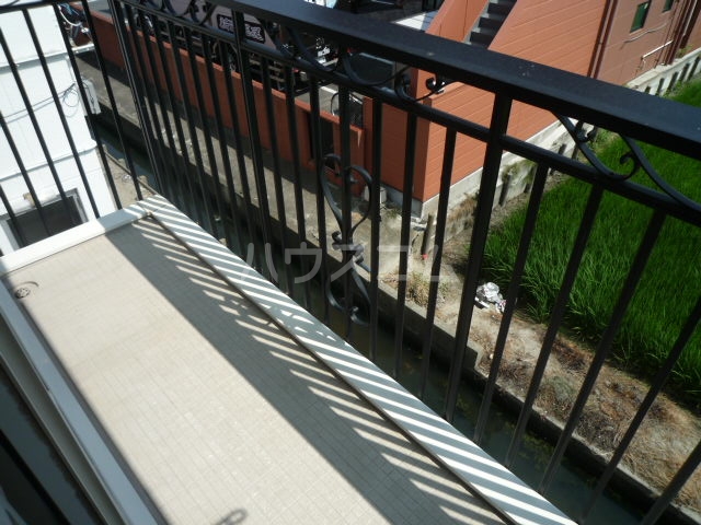 16/27 バルコニー
