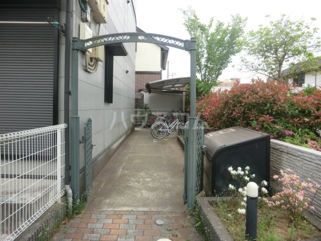 21/29 エントランス