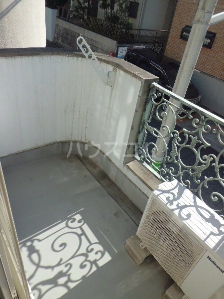 18/28 バルコニー