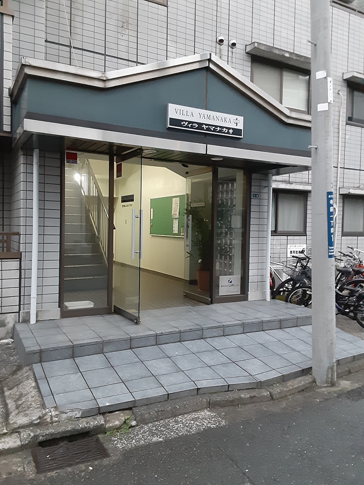 29/30 エントランス