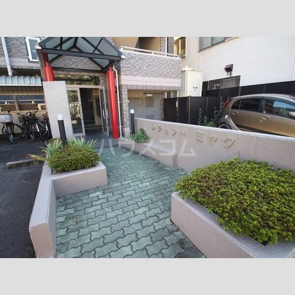 2/10 エントランス