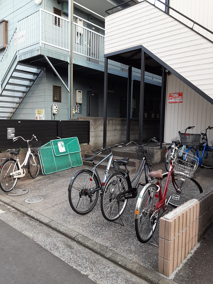 26/30 エントランス