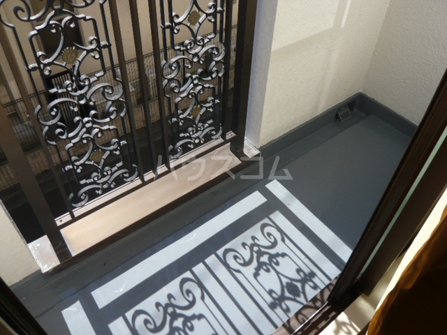 18/30 バルコニー