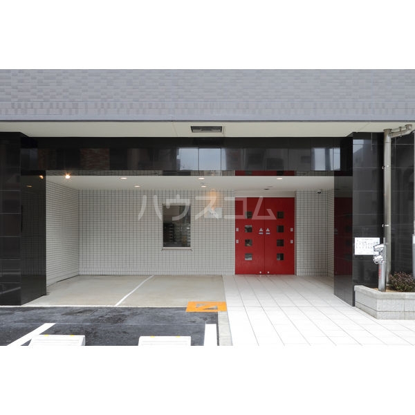 15/21 エントランス