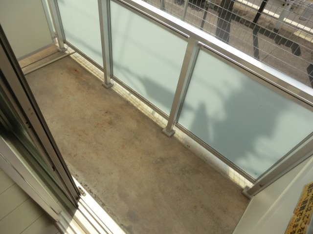 18/28 バルコニー