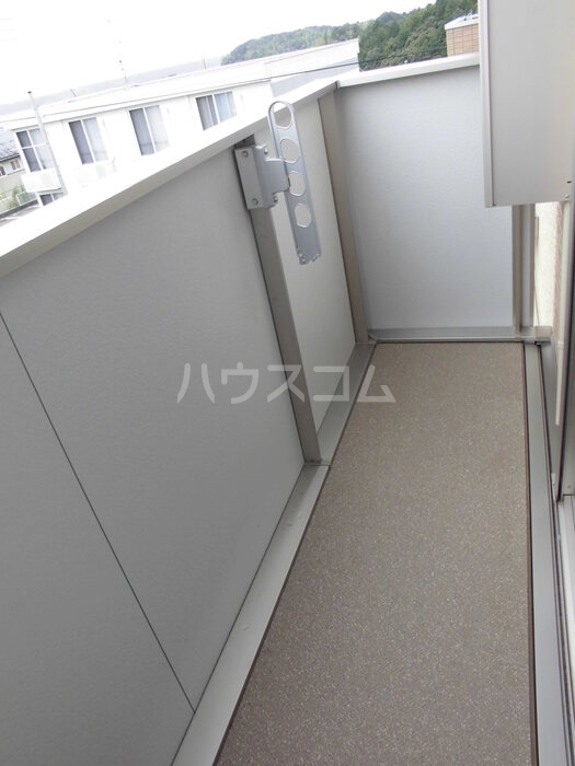 13/18 バルコニー