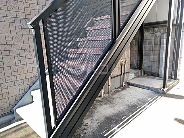 22/29 エントランス