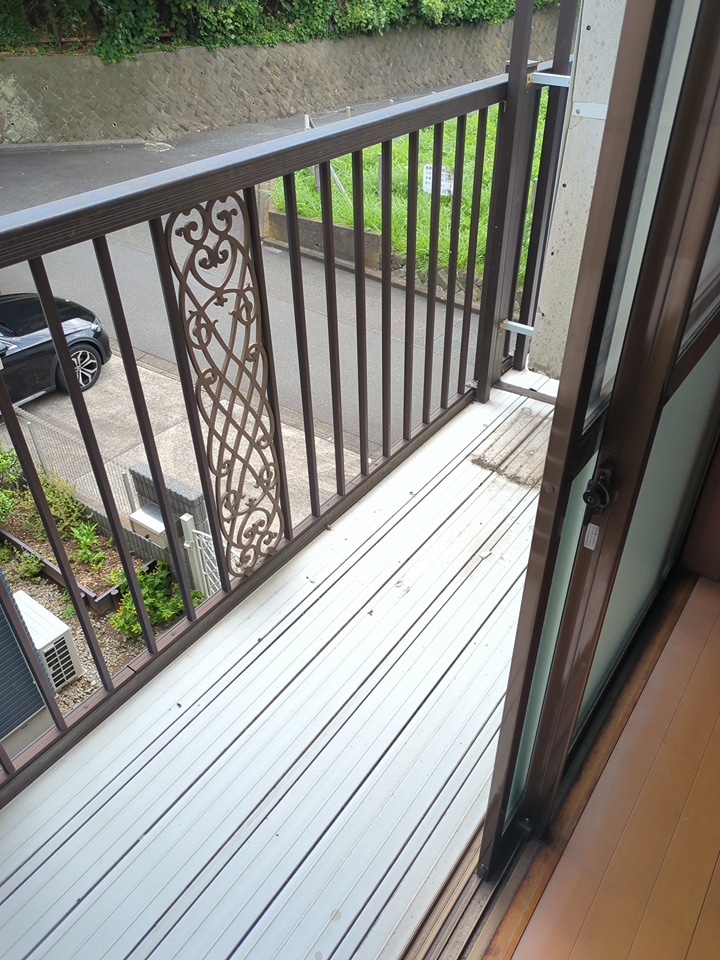 19/26 バルコニー