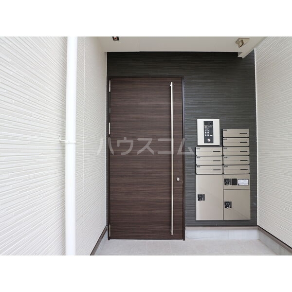 14/21 エントランス