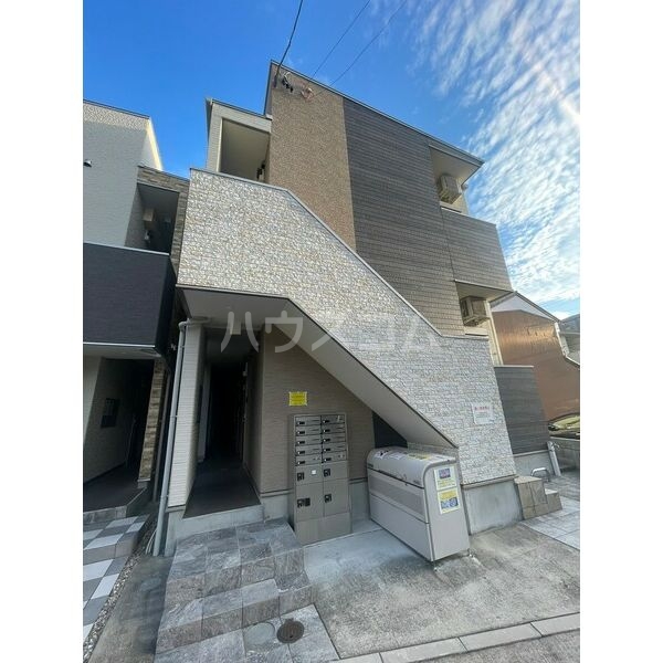 14/21 エントランス