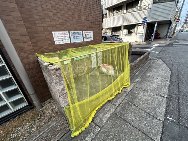 22/25 駐車場
