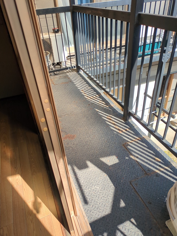 15/27 バルコニー