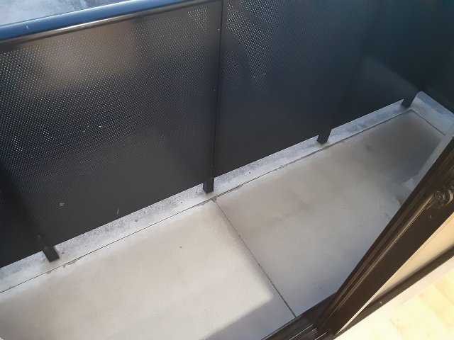 16/28 バルコニー