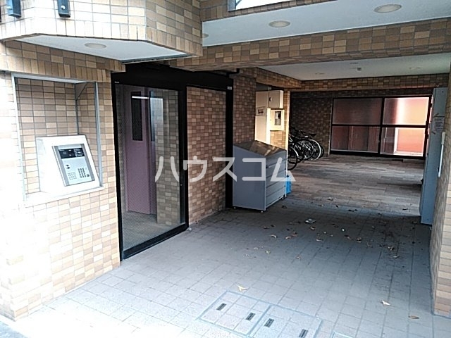 17/24 エントランス