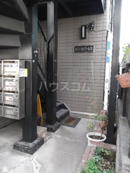 20/26 エントランス